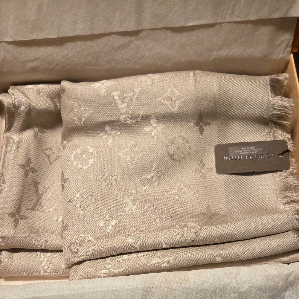Louis Vuitton Large Light Taupe Monogram Shawl